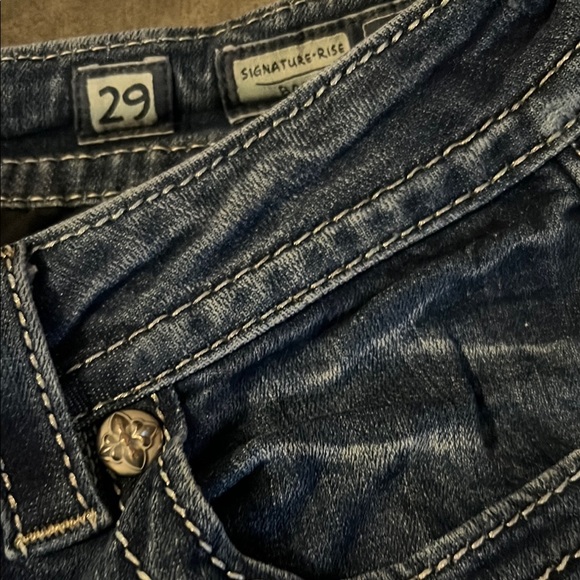 Miss Me Blue Boot Cut Jeans with‎ Vintage Appeal - Picture 4 of 16